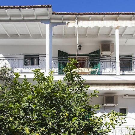 Aparthotel Fraxi Beach à Nikiana Extérieur photo