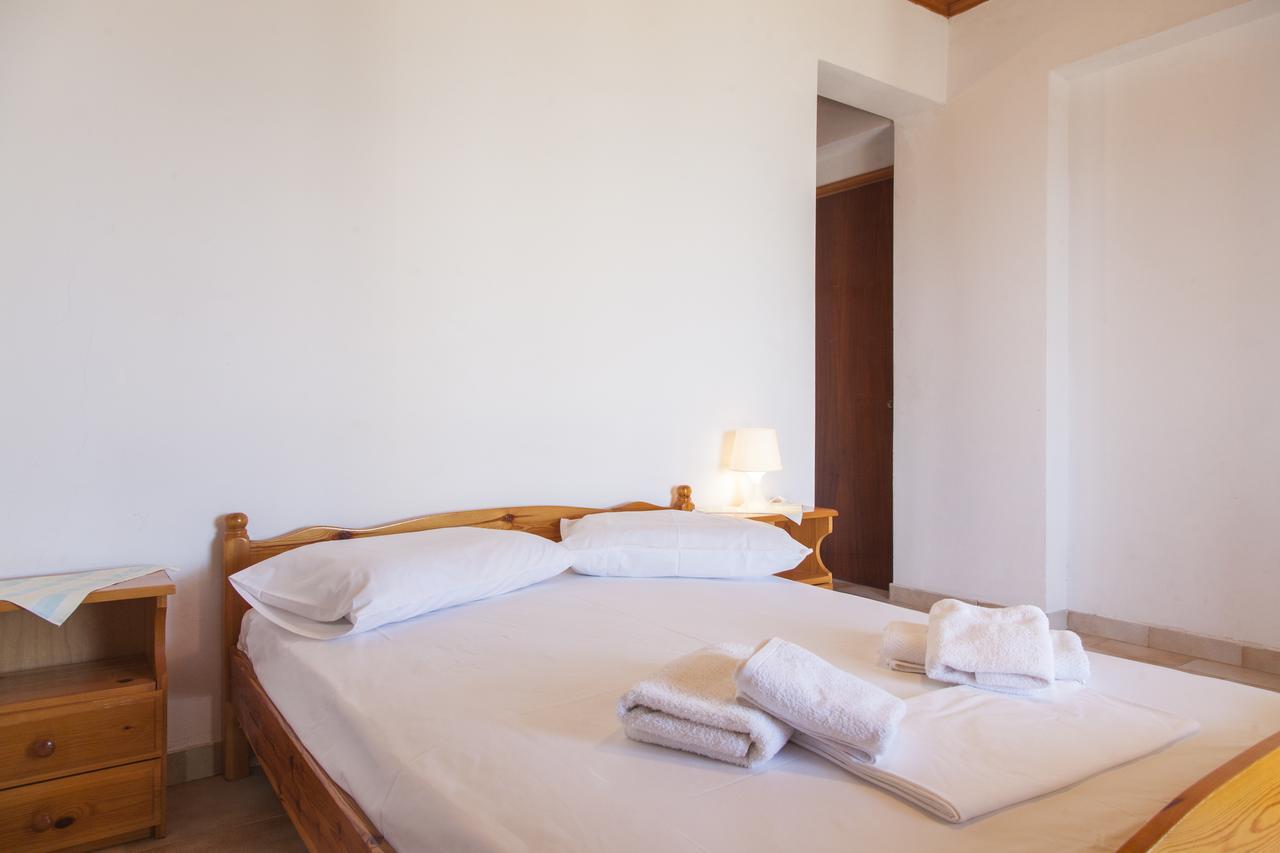 Aparthotel Fraxi Beach à Nikiana Extérieur photo