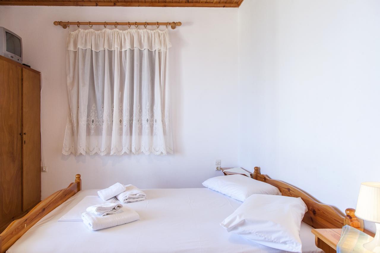 Aparthotel Fraxi Beach à Nikiana Extérieur photo